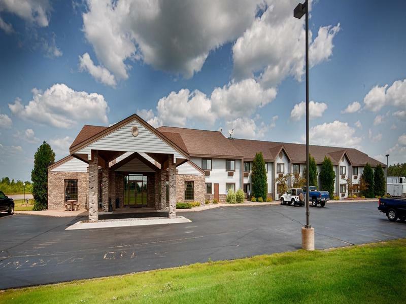 Best Western Derby Inn Eagle River Exteriér fotografie